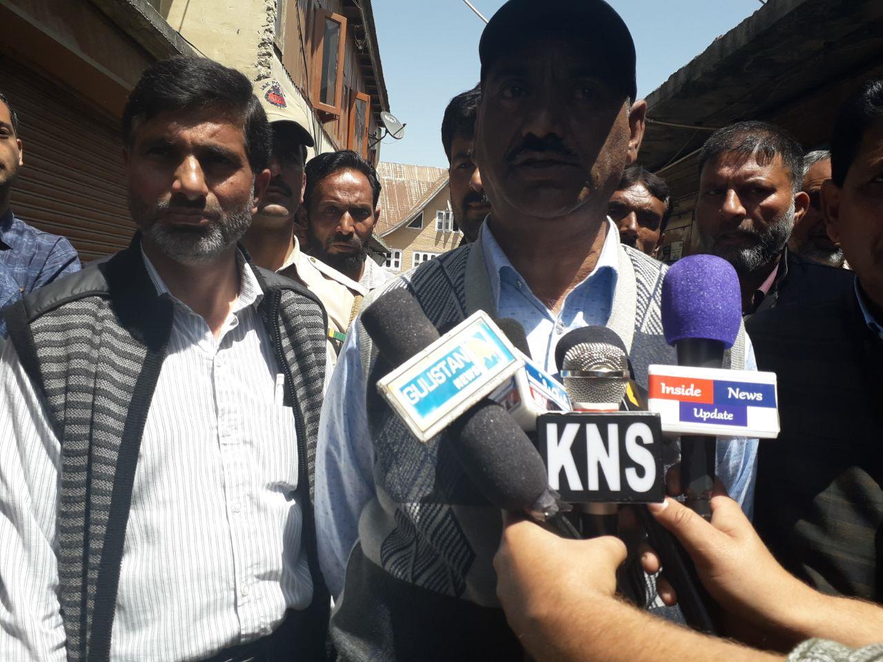 Erring traders fined Rs 22000 in Handwara